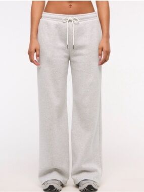 Abercrombie & Fitch Sunday High Rise Wide Leg Sweatpants – Light Grey – Size M